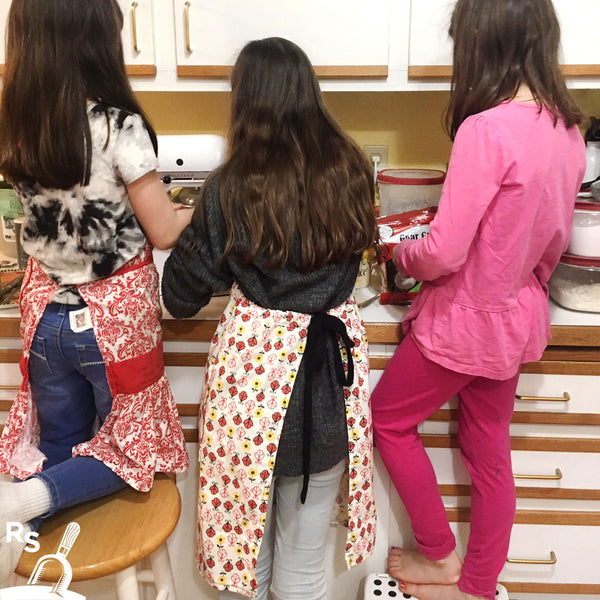 5 reasons to bake with kids, mess and all.
